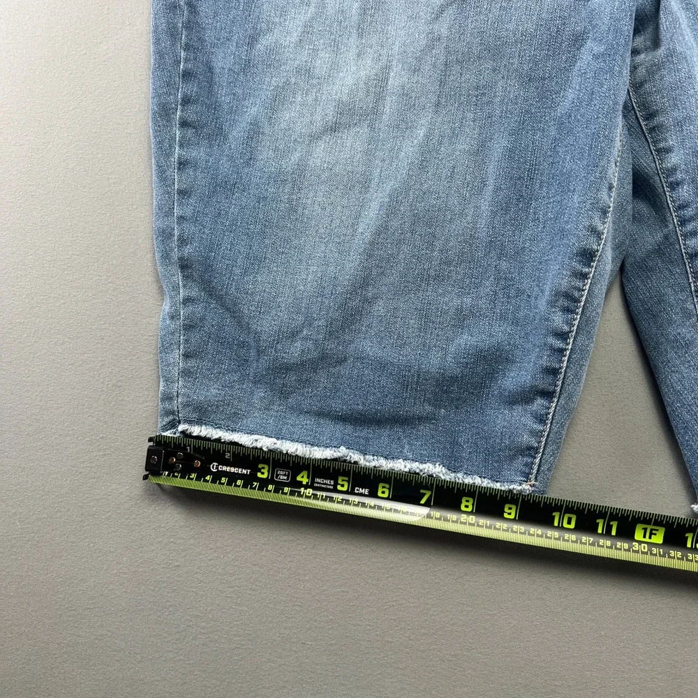 D&Co Bermuda Shorts Womens 20W Blue Denim Cotton Stretch Frayed Hem High Rise